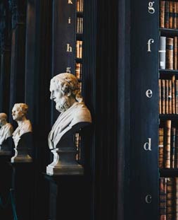 معروف ترین وکیل اندیشه